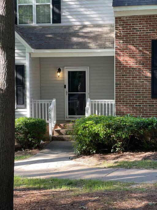 Appartamento Simple Elegant Townhouse Dt Raleigh Ncsu Esterno foto