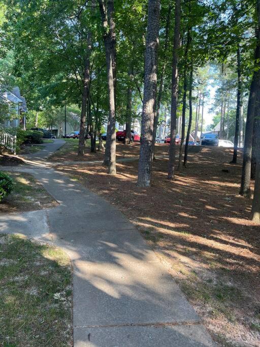 Appartamento Simple Elegant Townhouse Dt Raleigh Ncsu Esterno foto