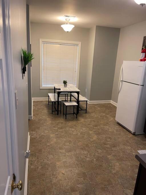 Appartamento Simple Elegant Townhouse Dt Raleigh Ncsu Esterno foto