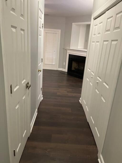 Appartamento Simple Elegant Townhouse Dt Raleigh Ncsu Esterno foto