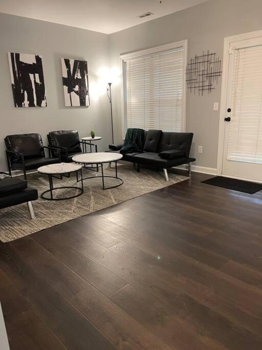 Appartamento Simple Elegant Townhouse Dt Raleigh Ncsu Esterno foto