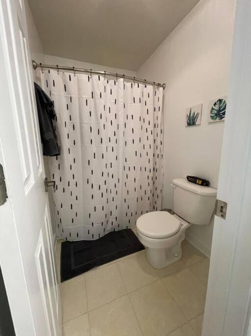 Appartamento Simple Elegant Townhouse Dt Raleigh Ncsu Esterno foto