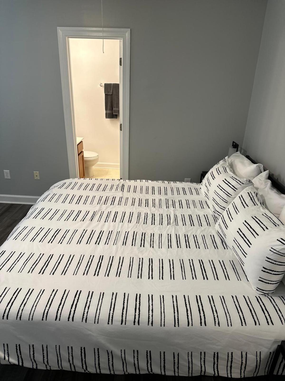 Appartamento Simple Elegant Townhouse Dt Raleigh Ncsu Esterno foto