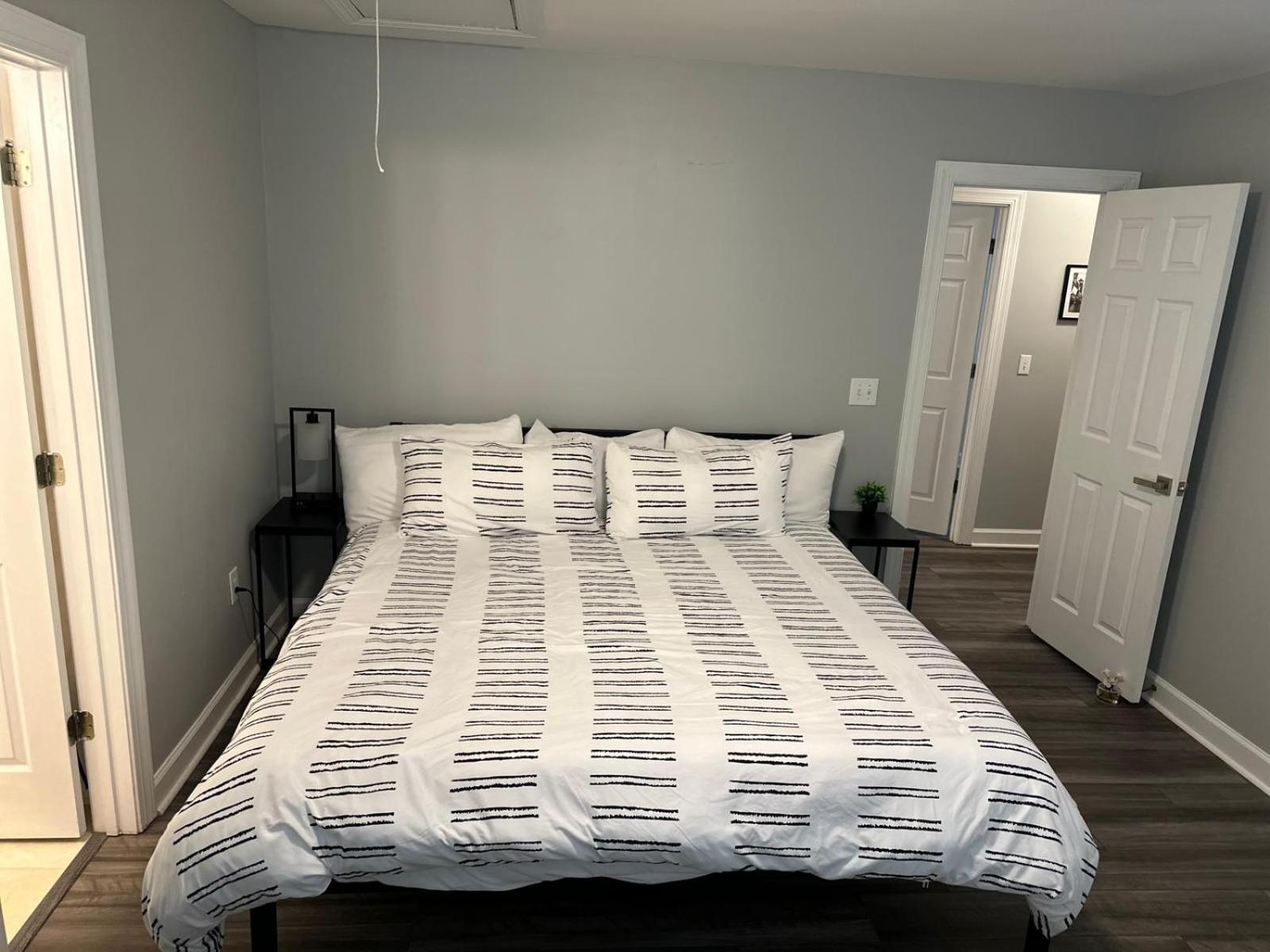 Appartamento Simple Elegant Townhouse Dt Raleigh Ncsu Esterno foto